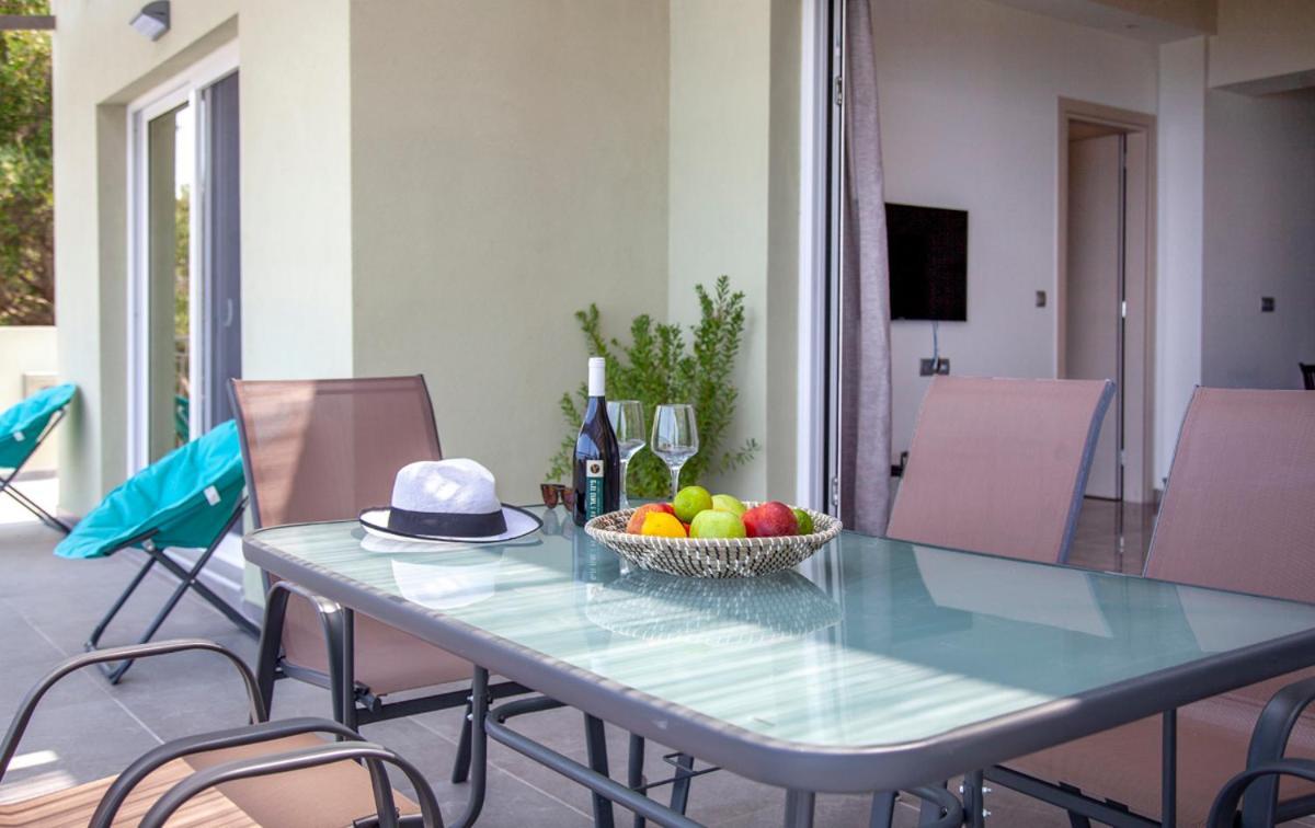 Villa Marina กาลามิตซี ภายนอก รูปภาพ